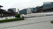 湘西经济开发区，高楼林立，万事俱备，除了缺点人气，啥都不缺