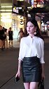 在成都春熙路街头，偶遇极品外国美女