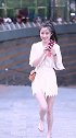 身材超好的姐妹花，笑起来很好看，时尚穿搭