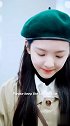 章若楠现身机场，“绿色”帽子超吸睛，小姐姐好甜哦