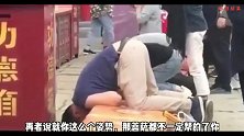 爆笑：女友非要拉着我去打保龄球，结果被球弄倒了