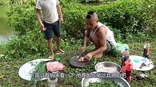 越南小伙学做“血肠”，做法有点不同，一出锅瞬间被抢光！