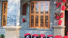 洋媳妇看到三寸金莲，中国人怎么穿这个鞋？