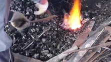 铁匠用轴承锻造半天，做出的什么？让工人师傅爱不释手