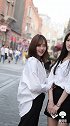 武汉美女初夏街拍，小姐姐们都太好看，被第三位的大长腿惊呆了！