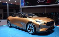 国内首台氢能源汽车亮相，诞生于武汉光谷，3分钟续航1千公里