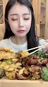 油炸蝉蛹锅包肉