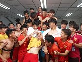 中国U19熊猫杯夺冠之路 4球完胜匈牙利力斩英格兰乌拉圭