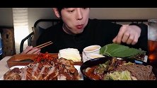 韩国SIO小哥吃猪蹄和凉面，买点猪蹄囤起来！