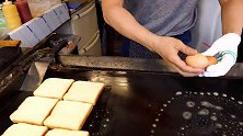韩国街边美食，看起不错的鸡蛋培根吐司，欧美范