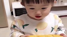 恬宝出去吃完饭回家还啃玉米，刚吃完就忘记吃什么了