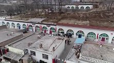 航拍陕西民居，一排一排的全是窑洞，配上这首歌曲，很有特色