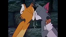 猫和老鼠：杰瑞有了保护神，一只变成狗的猫咪