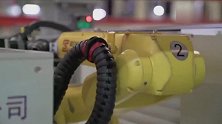科技春运，给动车做全方位体检的机器人“医生”