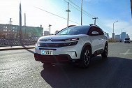 精准、轻盈、QQ糖，雪铁龙是买底盘送车