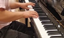 最好听钢琴曲推荐《最浪漫的事》真的是太浪漫了