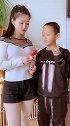 小舅子，你告诉我在哪里，我去帮你教训你姐