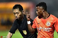 今夜的人和只有他时刻在线 马西卡拼尽全力也难敌21个对手