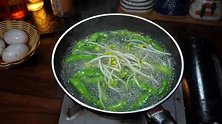 荷兰豆的做法，简单又好吃的荷兰豆炒黄豆芽，清爽开胃