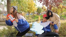 奇葩考试，学霸拿出“外挂”一通狂吃，害得学渣被送进医院