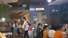 大连市金普新区鼎香缘吃的自助火锅，海鲜种类还挺多