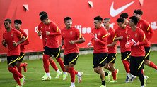 无缘打破23年魔咒 ！世预赛12强赛，中国队0-1憾负日本