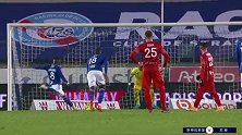 第90分钟斯特拉斯堡球员瓦里斯点球进球 斯特拉斯堡5-0尼姆