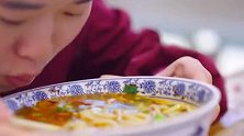 许昌这家饸络面店，价格实惠多年没变，顾客特地来吃