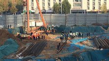 最新！被埋的3名工人全部救出 但遗憾的是均抢救无效死亡