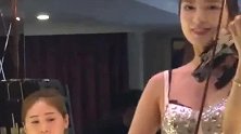 爆笑：伴娘一上台，她拉的是什么曲子，我已经听不见了