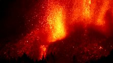西班牙：拉帕尔马岛火山喷发，已有5000多人被疏散