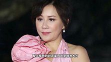 53岁刘嘉玲穿粉嫩吊带光彩照人优雅灿笑气质高贵