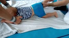肌张力高怎么办14个月小宝宝的按摩治疗过程，太让人心疼