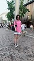 这个姑娘有点甜，短发的妹子就是可爱，我都想剪短发了！