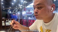 虽说众口难调，但是这道菜99%的人都喜欢，它就是“手撕包菜”