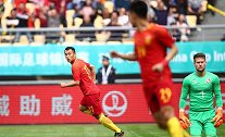 中国杯-范晓冬处子球国足4分钟连失3球 1-4遭捷克逆转