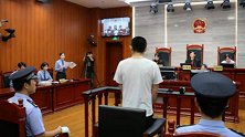 男子跳海伪造被害现场 骗80万为家人看病获刑9年