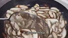 香菇鲜香滑嫩，带着肉沫的焦香，真的特别下饭，做法还超级简单