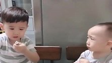 这就是男人与生俱来的天赋接下来的这一幕，老娘啥也不想说了！