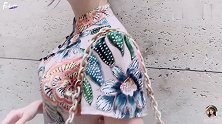 国粹旗袍，经典再现，小姐姐穿旗袍展现女性优雅自信，尽显东方美