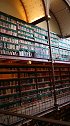 荷兰阿姆斯特丹国立博物馆的图书馆。我觉得比天堂书店震撼。