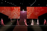 荷木HEMU丨“大美之颂”上海时装周新品发布完美落幕