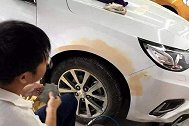 为什么很多车上满是划痕却不处理？修车工：这才是真正懂车的人！