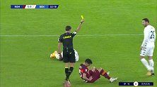 第33分钟罗马球员罗热·伊巴涅斯黄牌
