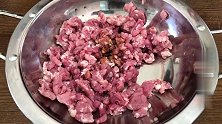土豆别再炒着吃了，教你自制土豆水饺，营养丰富，简单又好吃