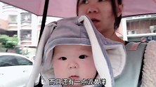 冒着雨带宝贝去看医生，看完后听到医生说的话，妈妈无语了