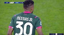 第81分钟克罗托内球员梅西亚斯射门 - 打偏