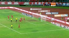 恒大攻势急躁左路强起长传球 塔利斯卡头球偏出门柱