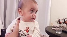 把东西藏在里面，宝宝都被惊呆了，哈哈哈！
