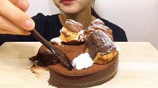 奶油泡芙巧克力慕斯蛋糕不仅颜值非常棒，口感也很不错呀